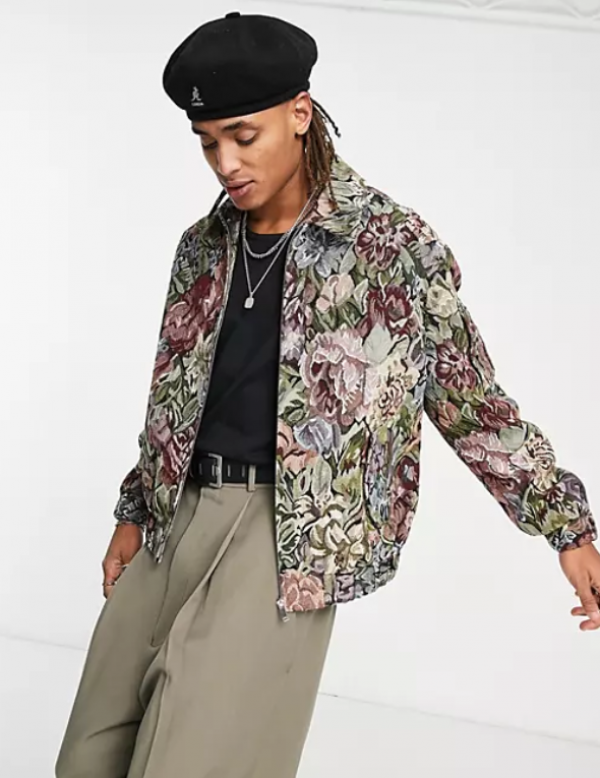 Harrington jacket dengan motif floral